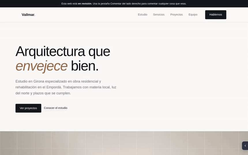 Pointing at an element, walking the hierarchy with the arrow keys, and writing the comment